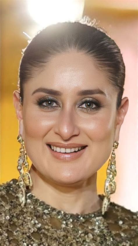 kareena kapoor porn pics|Kareena Kapoor Nude Photos 